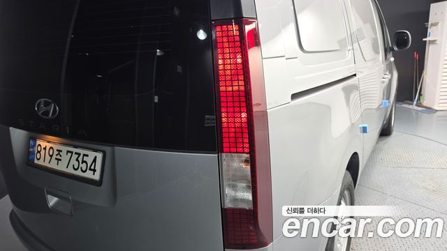 Hyundai Staria Cargo 3-Seater Smart 2022 — фото 23