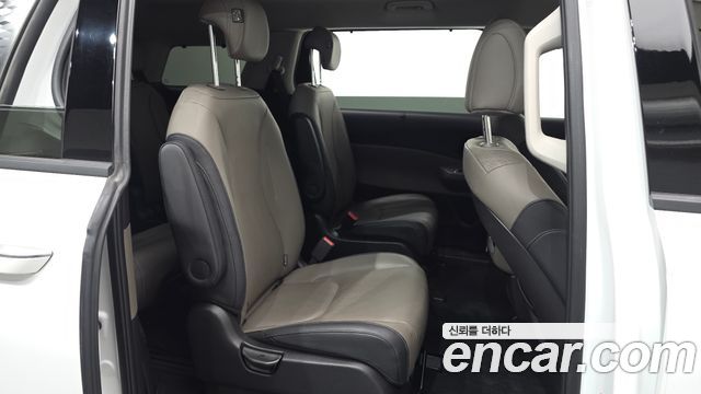 Kia Carnival (IV) Diesel 9-Seater Noblesse 2025 — фото 11