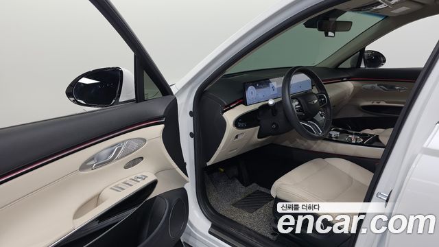 Genesis GV70 2.5T Gasoline 2WD 2025 — фото 10