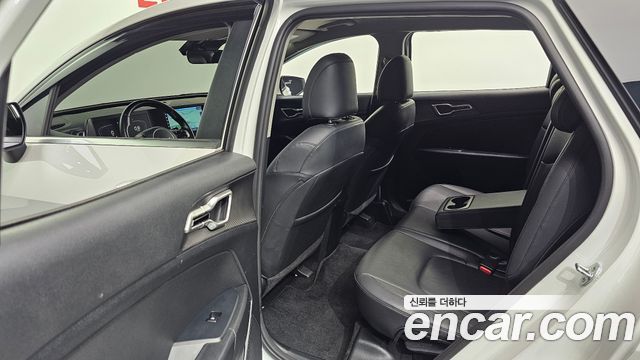 Kia Sportage (V) Diesel 2.0 4WD Trendy 2023 — фото 11