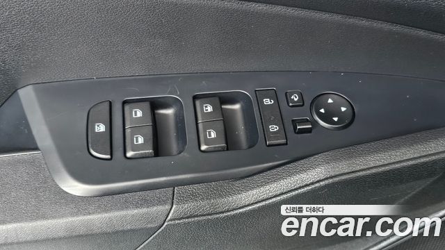 Kia Sportage (V) Diesel 2.0 4WD Trendy 2023 — фото 12