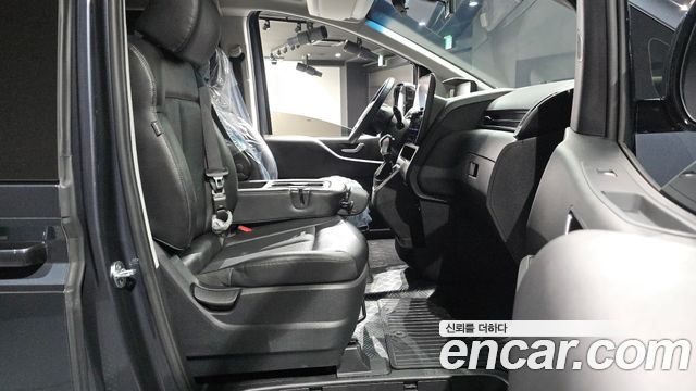 Hyundai Staria 4WD Tourer 9-Seater Modern 2023 — фото 26