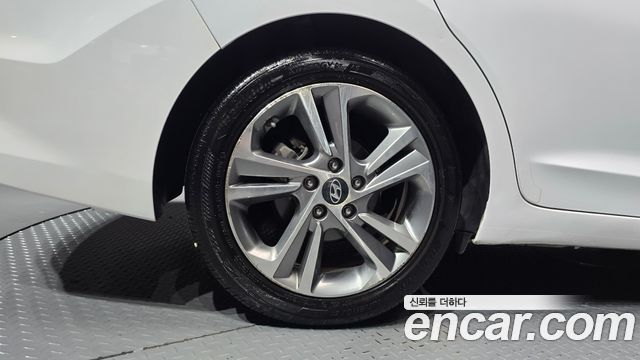 Hyundai Avante (AD) 1.6 GDI Value Plus 2018 — фото 5