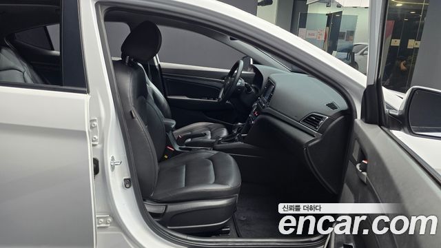 Hyundai Avante (AD) 1.6 GDI Value Plus 2018 — фото 11