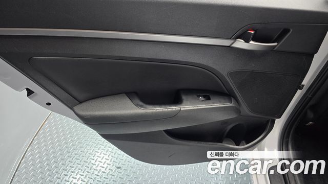Hyundai Avante (AD) 1.6 GDI Value Plus 2018 — фото 25