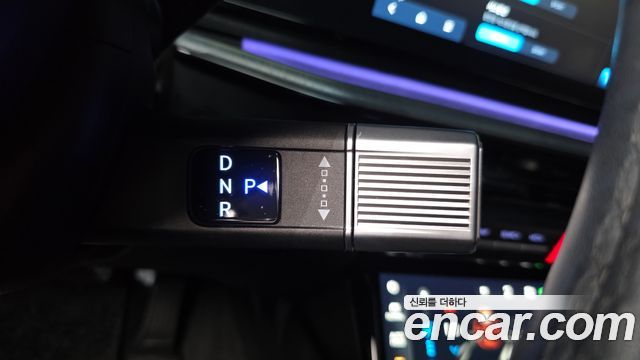 Hyundai Grandeur Hybrid (GN7) Calligraphy 2023 — фото 9
