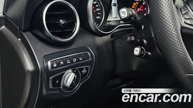Mercedes-Benz GLC-Class (X253) GLC350e 4MATIC Premium 2019 — фото 16
