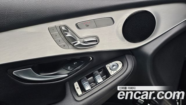 Mercedes-Benz GLC-Class (X253) GLC350e 4MATIC Premium 2019 — фото 30