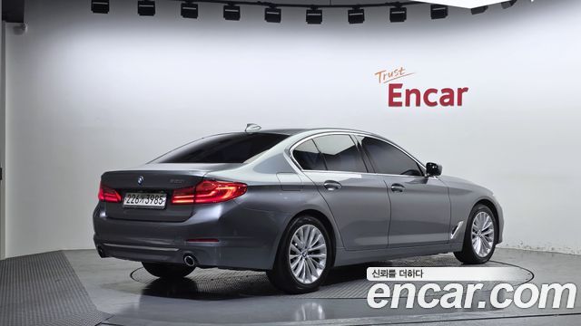 BMW 5 Series (G30) 530i Luxury Plus 2019 — фото 2