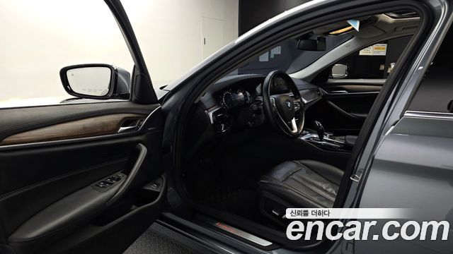 BMW 5 Series (G30) 530i Luxury Plus 2019 — фото 10