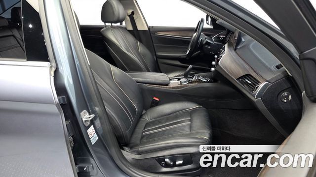 BMW 5 Series (G30) 530i Luxury Plus 2019 — фото 15