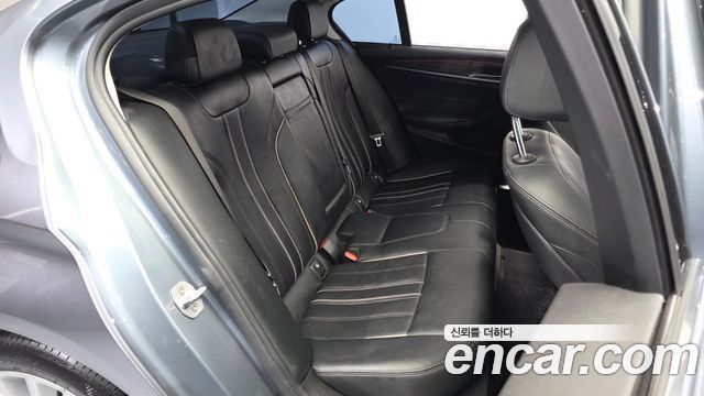 BMW 5 Series (G30) 530i Luxury Plus 2019 — фото 16
