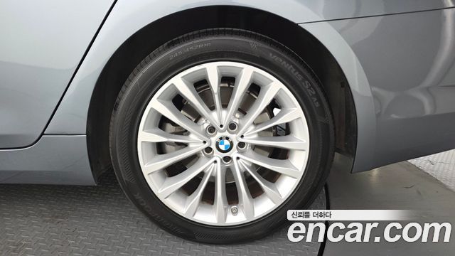 BMW 5 Series (G30) 530i Luxury Plus 2019 — фото 27