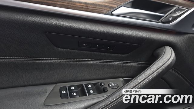 BMW 5 Series (G30) 530i Luxury Plus 2019 — фото 43