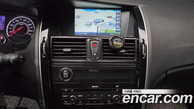Renault Korea SM7 Nova LPLI 2.0 LPe Disabled 2017 — фото 14