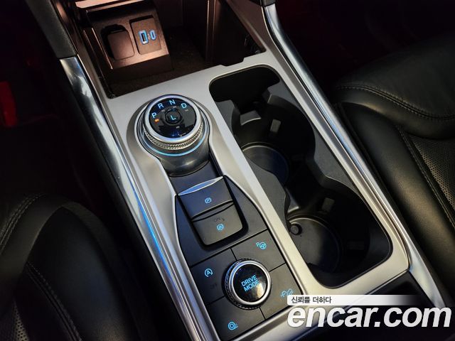 Ford Explorer (VI) 3.0 Platinum 4WD 2022 — фото 9