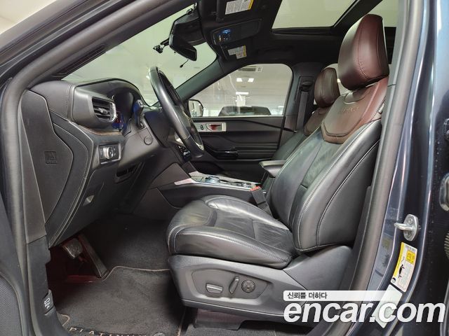 Ford Explorer (VI) 3.0 Platinum 4WD 2022 — фото 10