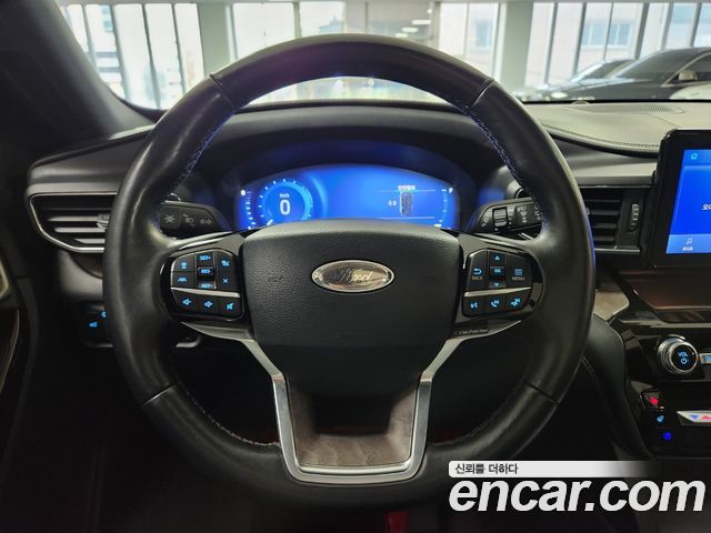 Ford Explorer (VI) 3.0 Platinum 4WD 2022 — фото 20