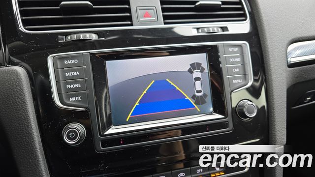 Volkswagen Golf (VII) 1.6 TDI 2015 — фото 13