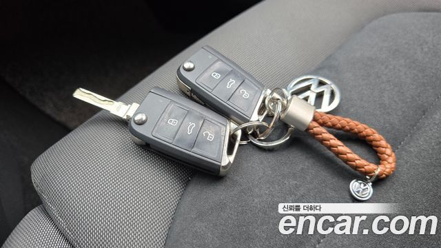 Volkswagen Golf (VII) 1.6 TDI 2015 — фото 14