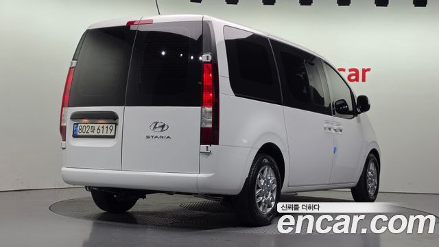 Hyundai Staria Cargo 5-Seater Modern 2022 — фото 2