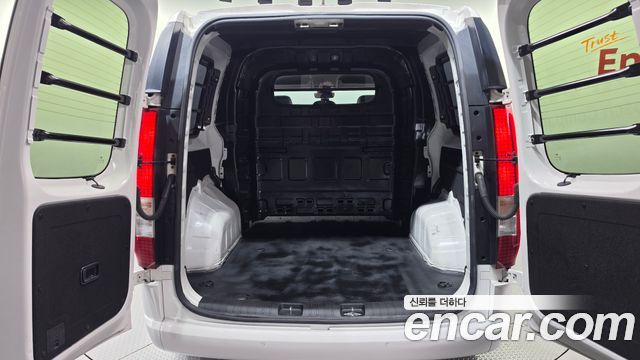 Hyundai Staria Cargo 5-Seater Modern 2022 — фото 31