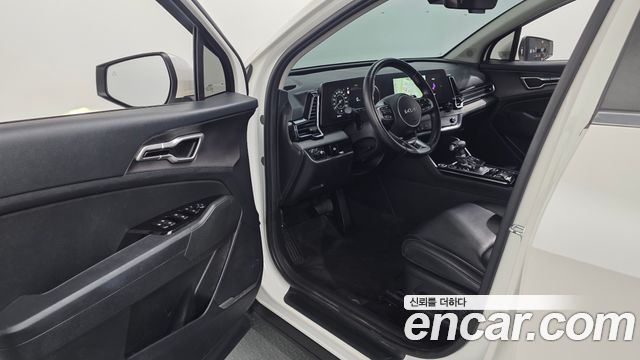 Kia Sportage (V) Gasoline 1.6 Turbo 2WD Prestige 2023 — фото 10