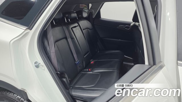 Kia Sportage (V) Gasoline 1.6 Turbo 2WD Prestige 2023 — фото 12