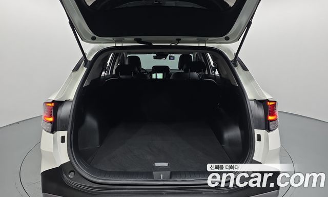 Kia Sportage (V) Gasoline 1.6 Turbo 2WD Prestige 2023 — фото 18
