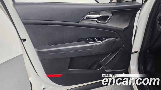 Kia Sportage (V) Gasoline 1.6 Turbo 2WD Prestige 2023 — фото 24
