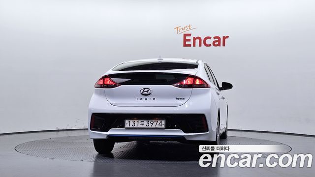 Hyundai Ioniq Hybrid N 2018 — фото 4