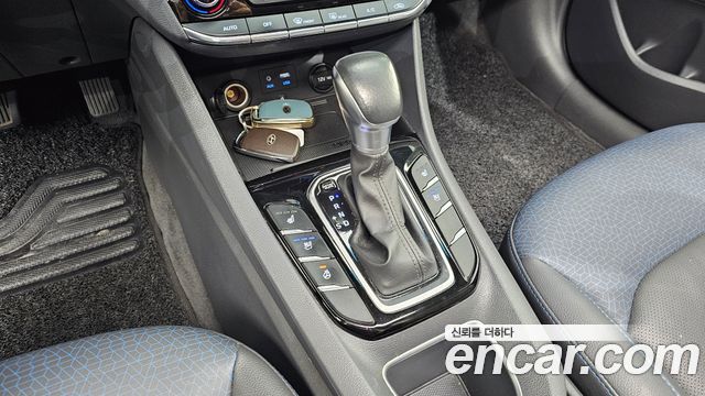 Hyundai Ioniq Hybrid N 2018 — фото 9