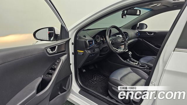 Hyundai Ioniq Hybrid N 2018 — фото 10