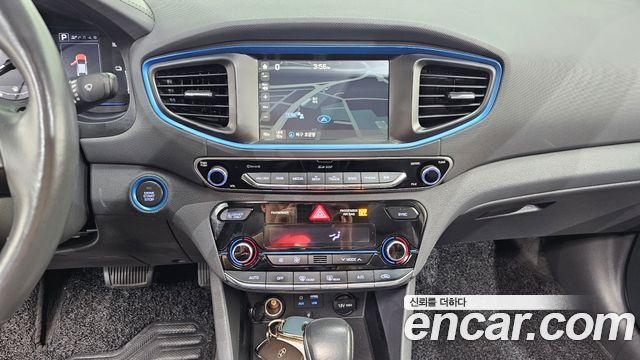 Hyundai Ioniq Hybrid N 2018 — фото 18