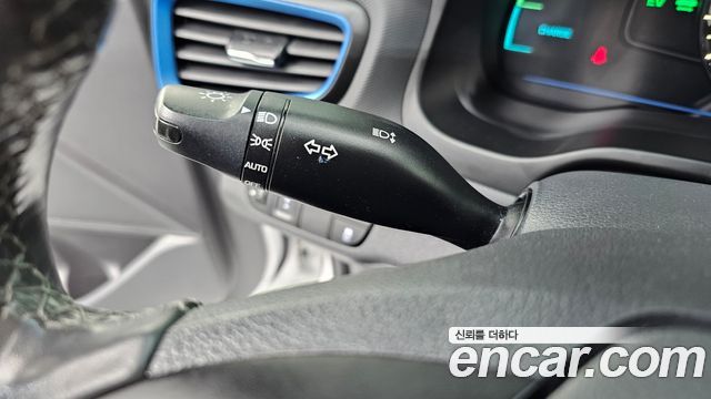 Hyundai Ioniq Hybrid N 2018 — фото 22