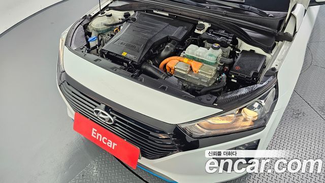 Hyundai Ioniq Hybrid N 2018 — фото 24