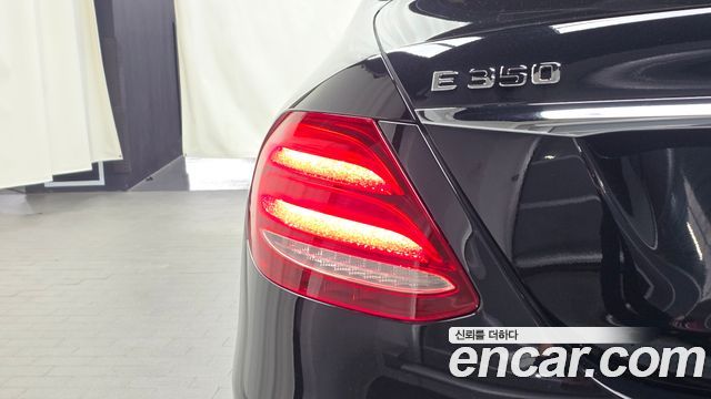 Mercedes-Benz E-Class (W213) E350 4MATIC AMG Line 2019 — фото 23