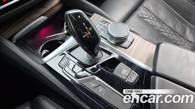 BMW 5 Series (G30) 530i xDrive M Sport Package Plus 2018 — фото 9
