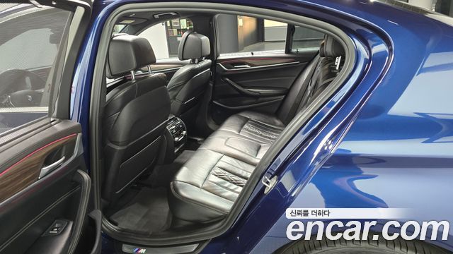 BMW 5 Series (G30) 530i xDrive M Sport Package Plus 2018 — фото 11