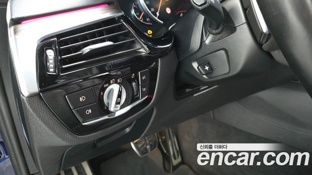 BMW 5 Series (G30) 530i xDrive M Sport Package Plus 2018 — фото 18
