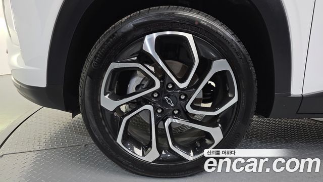 Chevrolet Trax Crossover 1.2 RS 2024 — фото 5