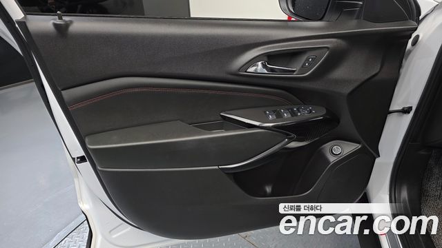 Chevrolet Trax Crossover 1.2 RS 2024 — фото 24