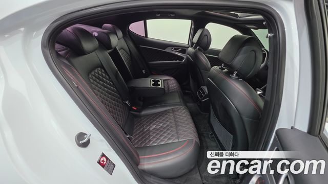 Genesis G70 3.3T Sport AWD Prestige 2019 — фото 17