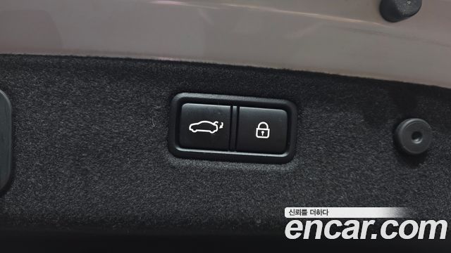 Genesis G70 3.3T Sport AWD Prestige 2019 — фото 35