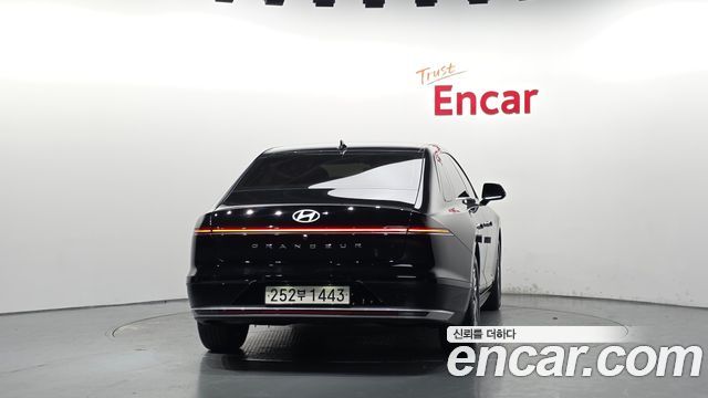 Hyundai Grandeur (GN7) 2,5 Gasoline 2WD Premium 2023 — фото 4
