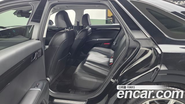 Hyundai Grandeur (GN7) 2,5 Gasoline 2WD Premium 2023 — фото 11