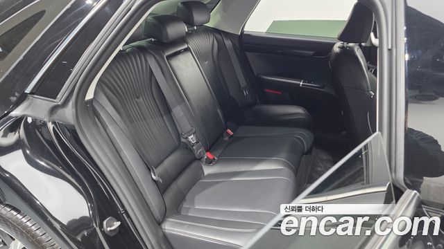 Hyundai Grandeur (GN7) 2,5 Gasoline 2WD Premium 2023 — фото 12