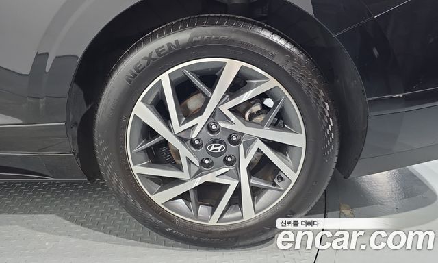 Hyundai Grandeur (GN7) 2,5 Gasoline 2WD Premium 2023 — фото 21