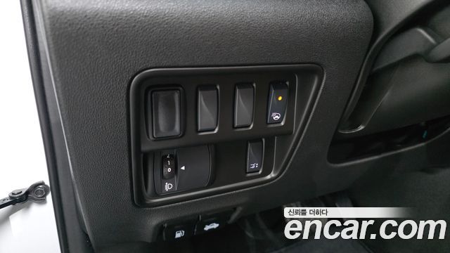 Renault Korea QM6 2.0 LPe RE 2WD 2025 — фото 29