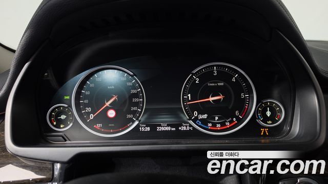 BMW X6 (F16) xDrive 40d 2016 — фото 8
